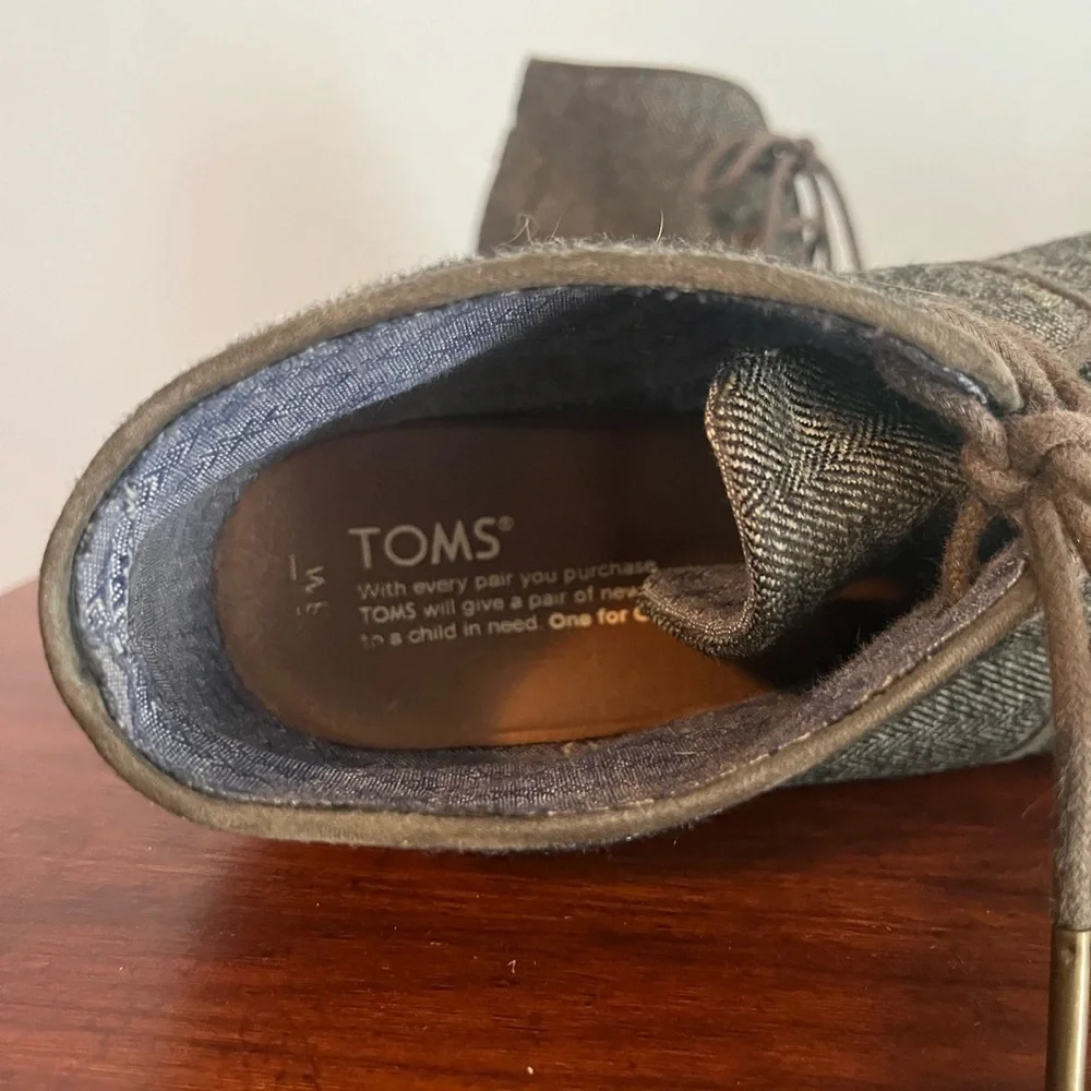 Toms Wedge Booties size 9 - Picture 3 of 4